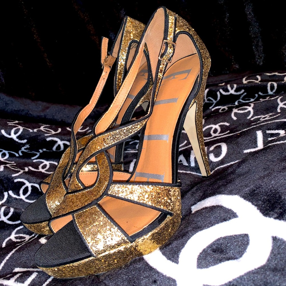 NWOT Size 10 Sequin Heel